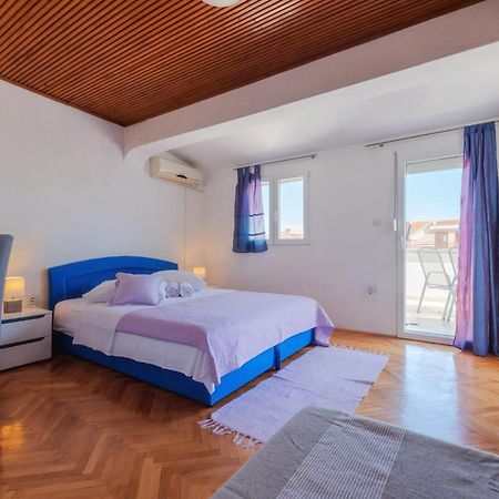 Perica Apartment And Perica Room With Separate Entrance Задар Екстериор снимка