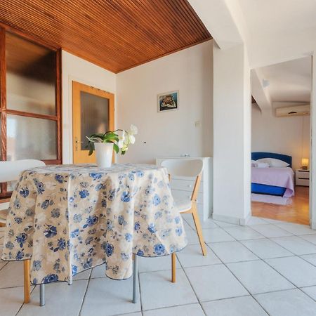 Perica Apartment And Perica Room With Separate Entrance Задар Екстериор снимка