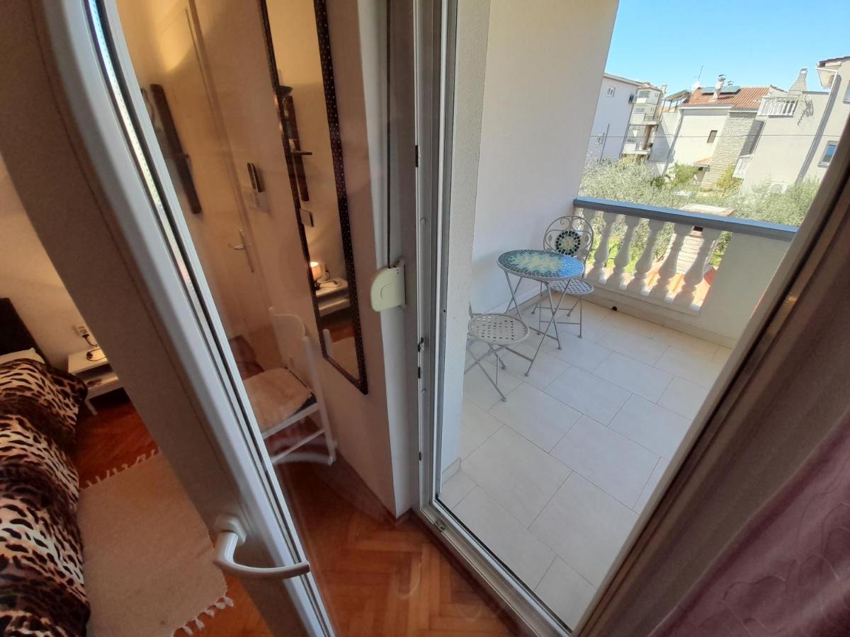 Perica Apartment And Perica Room With Separate Entrance Задар Екстериор снимка