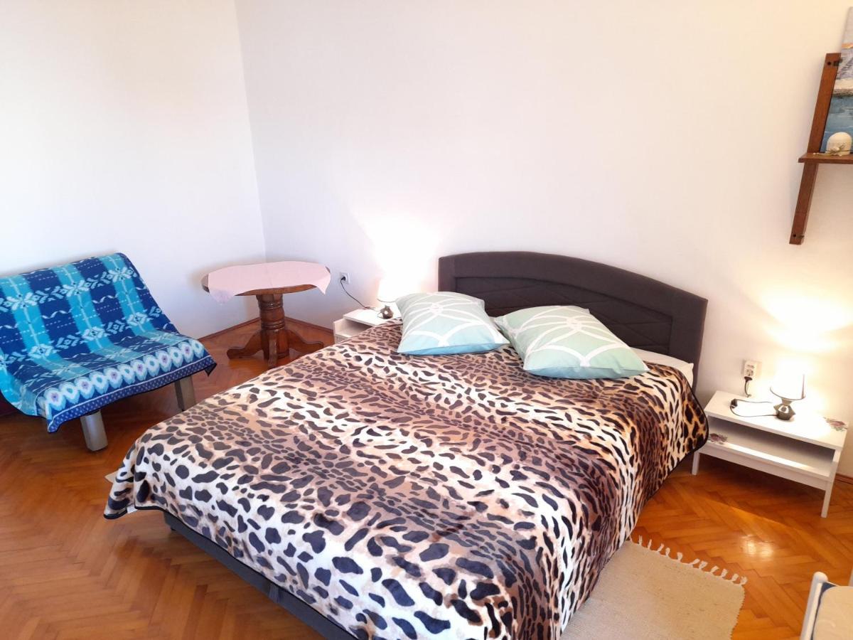 Perica Apartment And Perica Room With Separate Entrance Задар Екстериор снимка
