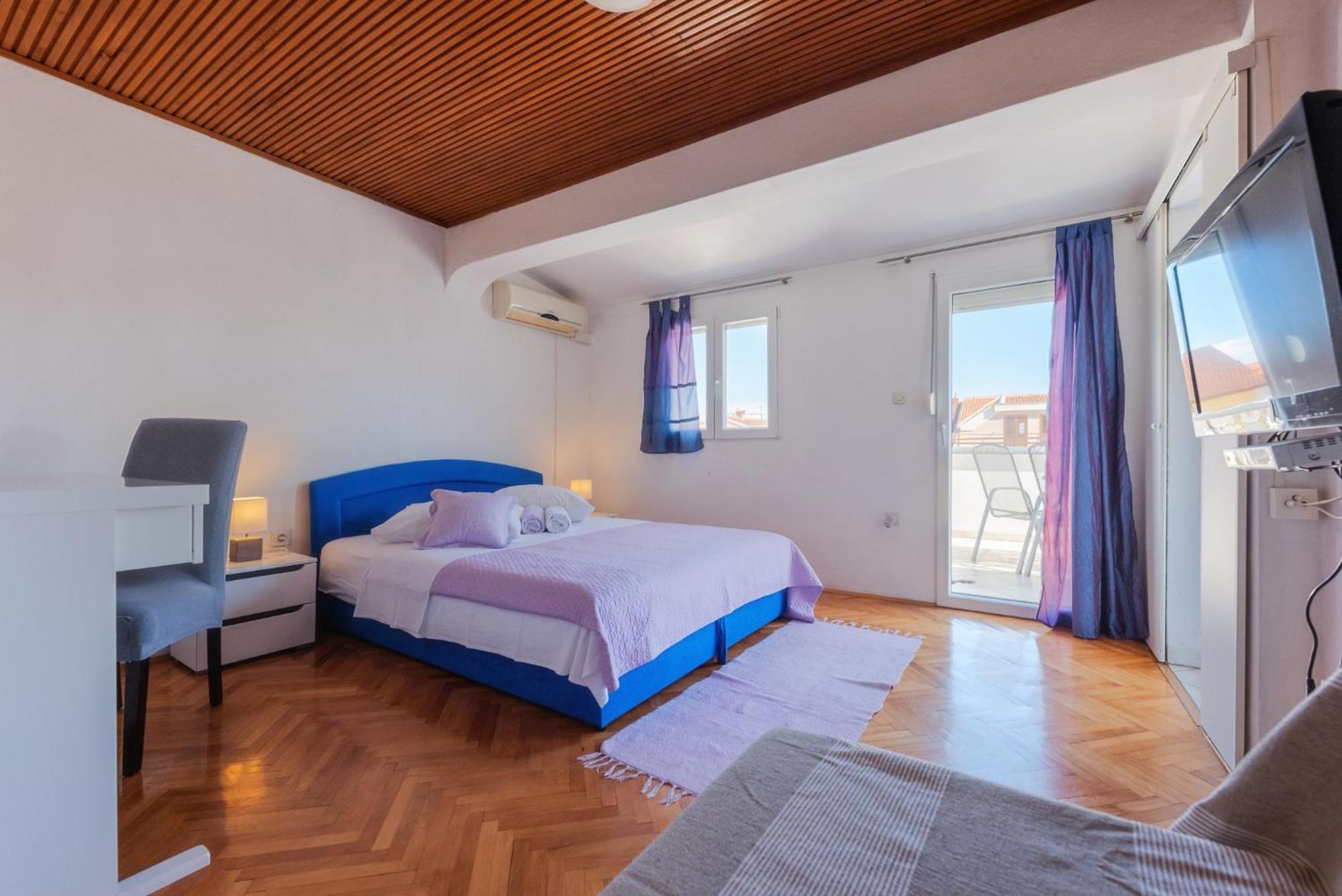 Perica Apartment And Perica Room With Separate Entrance Задар Екстериор снимка